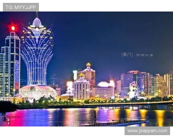 澳门哪个赌场是何鸿燊的，探索其在澳门博彩业中的核心地位和投资项目